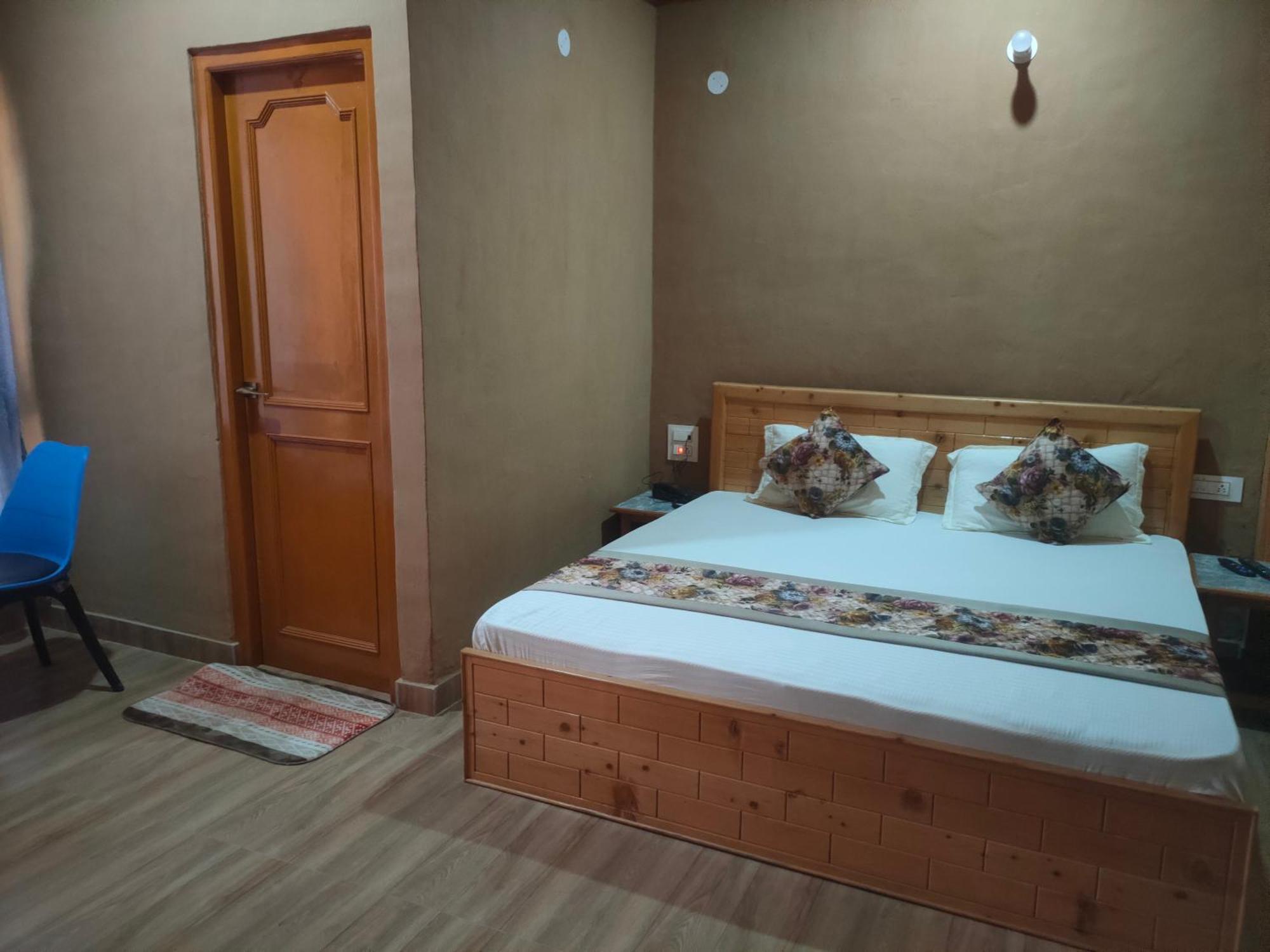 Hotel Cozy Haven Mandi Kültér fotó