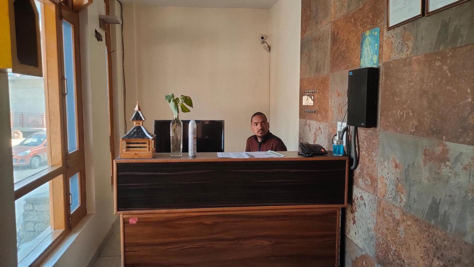 Hotel Cozy Haven Mandi Kültér fotó