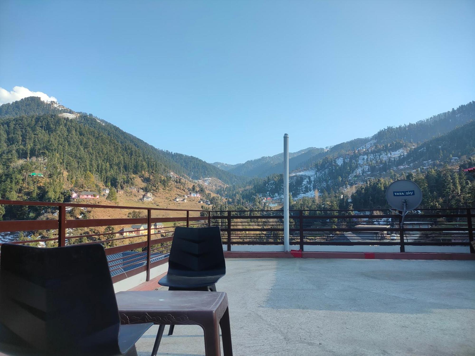 Hotel Cozy Haven Mandi Kültér fotó