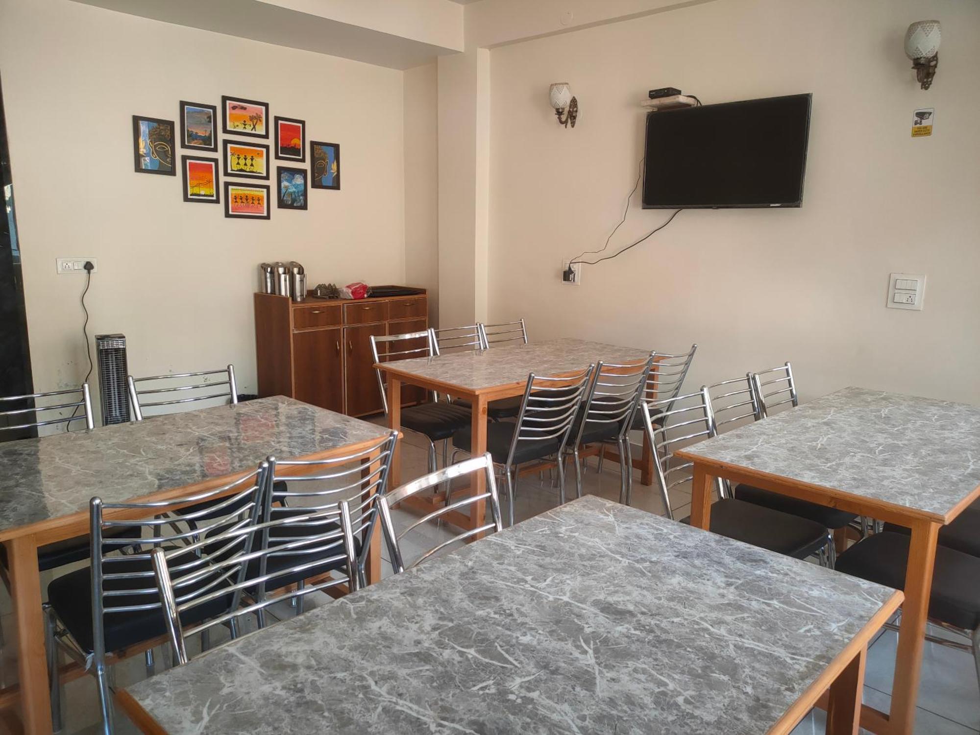 Hotel Cozy Haven Mandi Kültér fotó