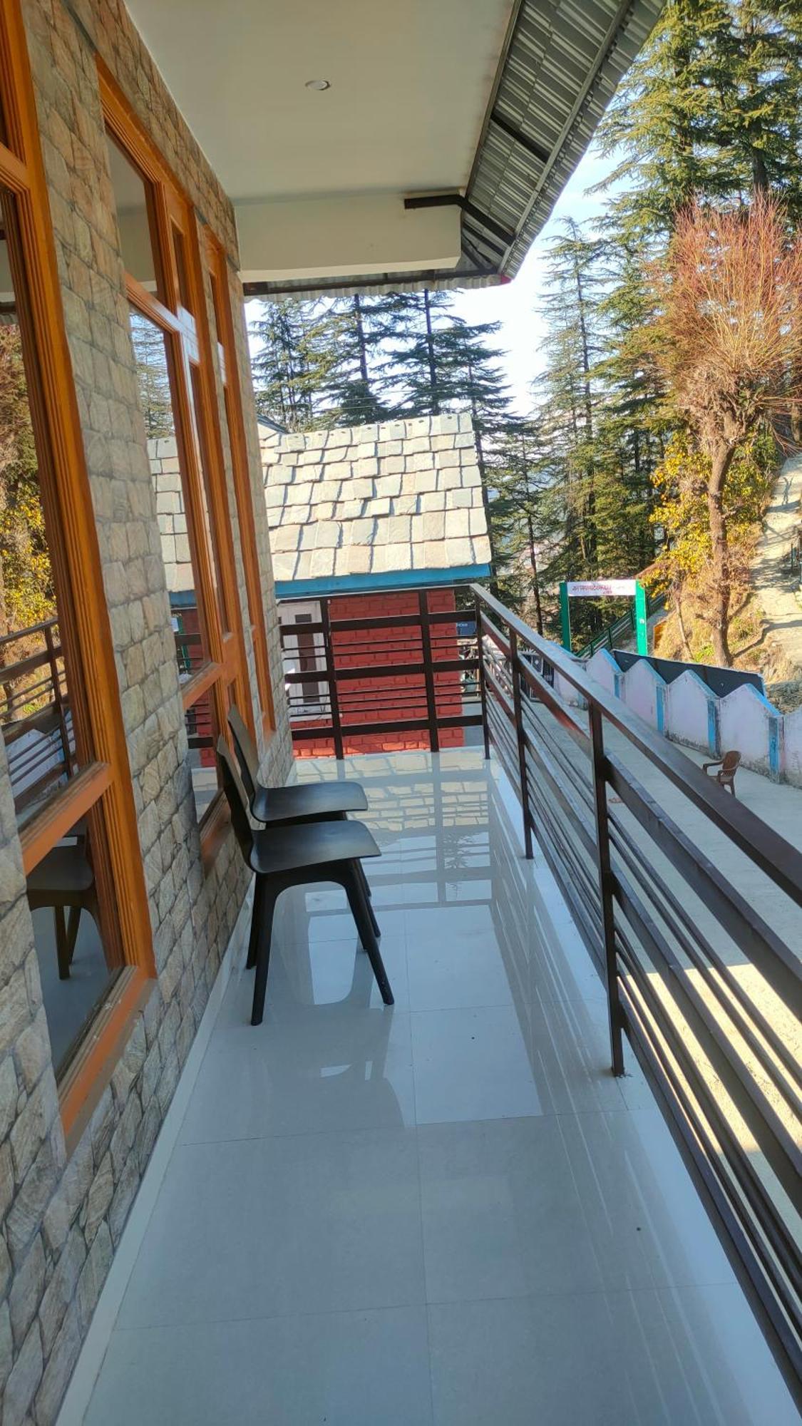Hotel Cozy Haven Mandi Kültér fotó